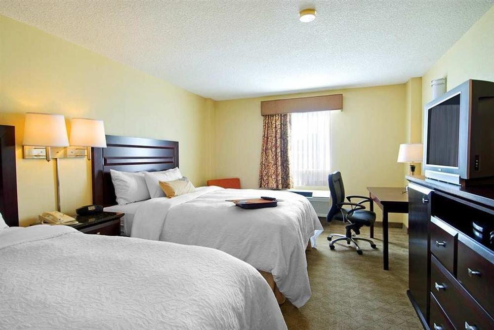 Hampton Inn & Suites By Hilton Calgary-Airport Rom bilde
