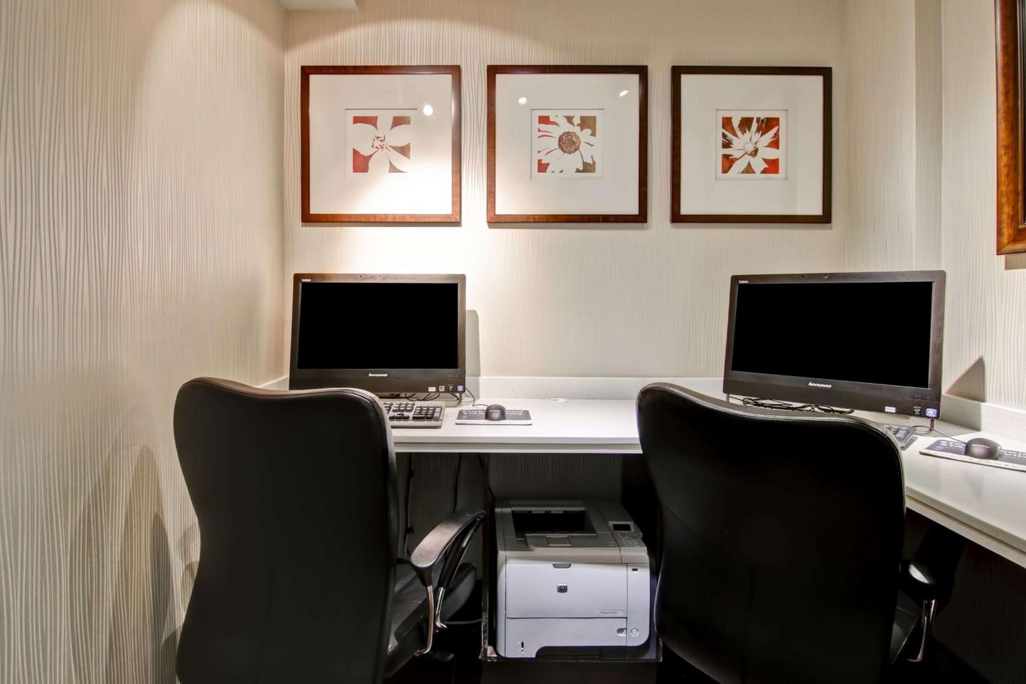 Hampton Inn & Suites By Hilton Calgary-Airport Eksteriør bilde