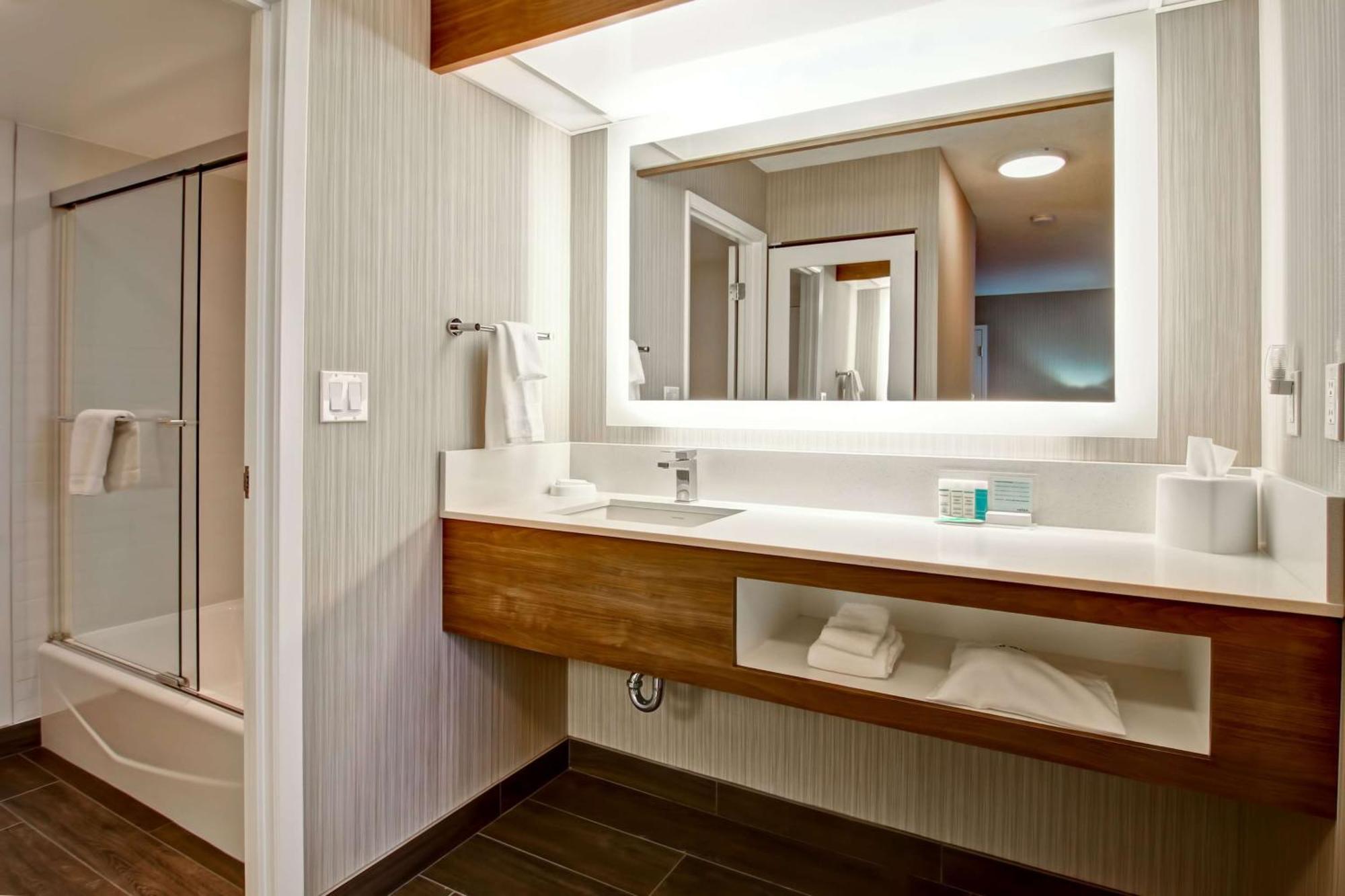 Hampton Inn & Suites By Hilton Calgary-Airport Eksteriør bilde