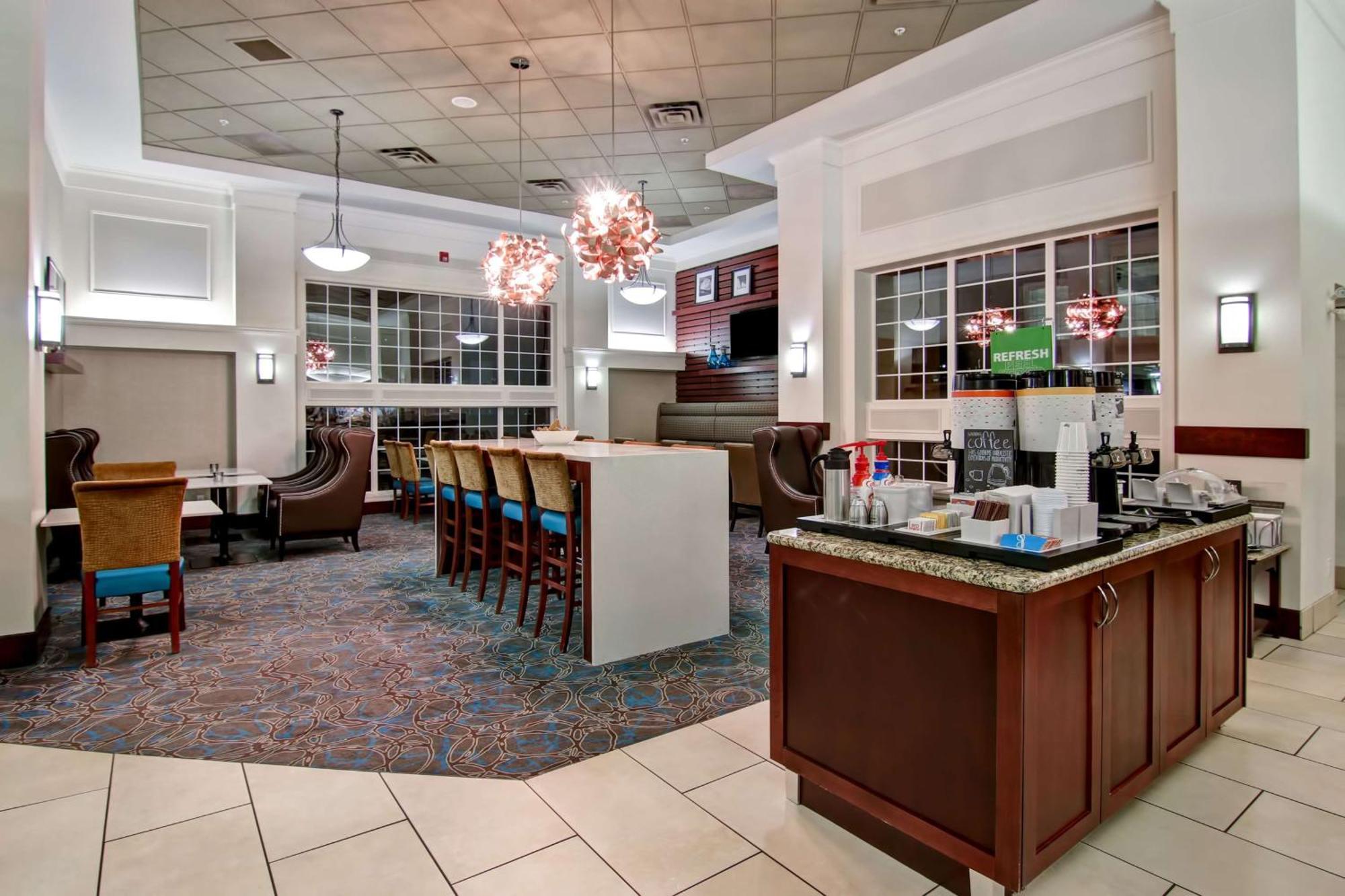 Hampton Inn & Suites By Hilton Calgary-Airport Eksteriør bilde