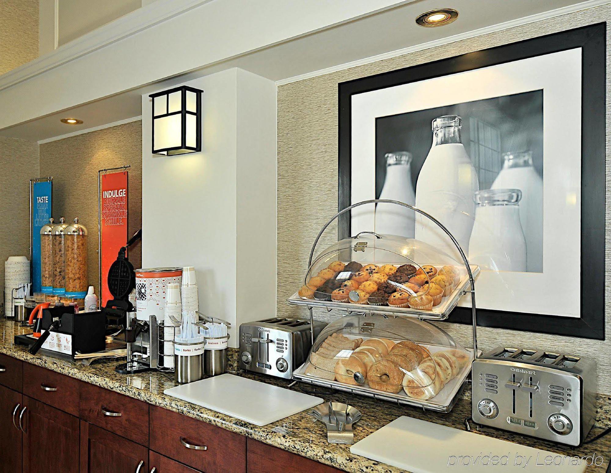 Hampton Inn & Suites By Hilton Calgary-Airport Eksteriør bilde