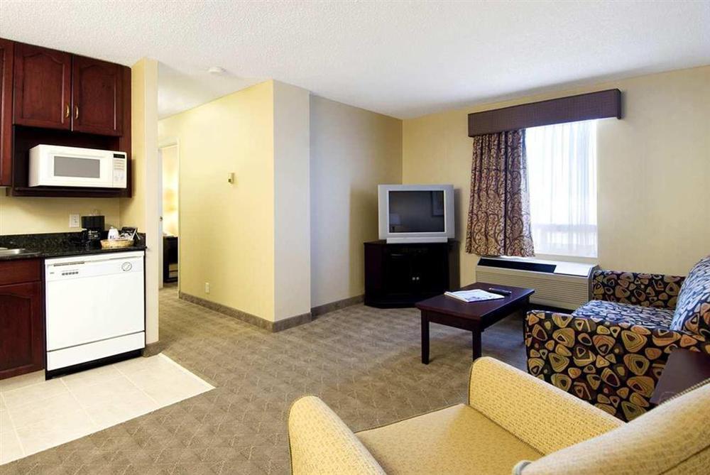 Hampton Inn & Suites By Hilton Calgary-Airport Rom bilde